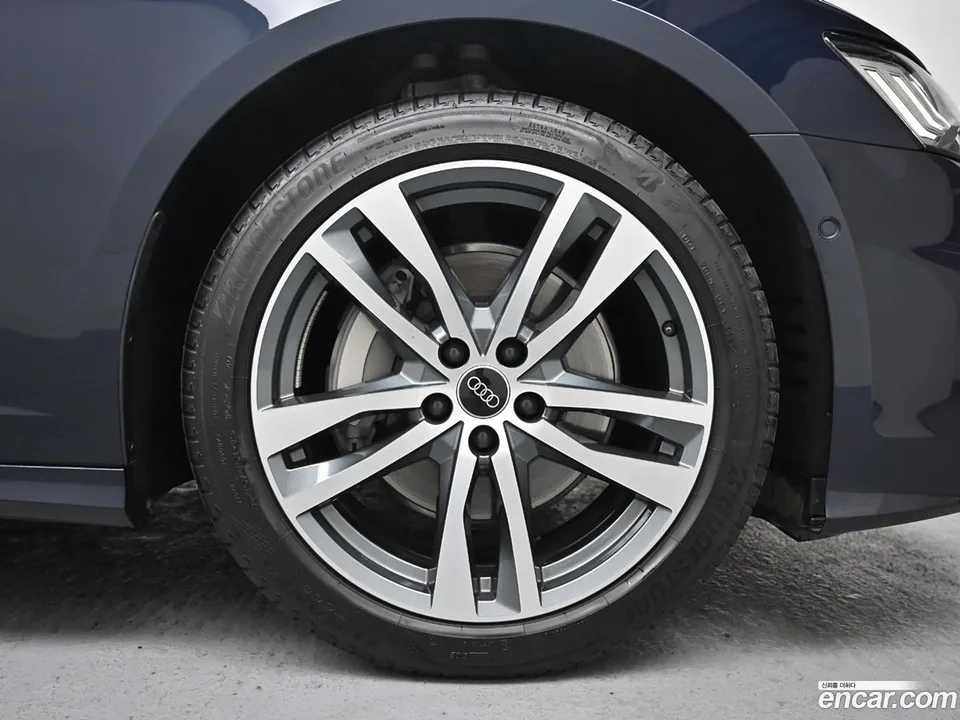 Audi A6 45 TFSI 2023 — миниатюра 5