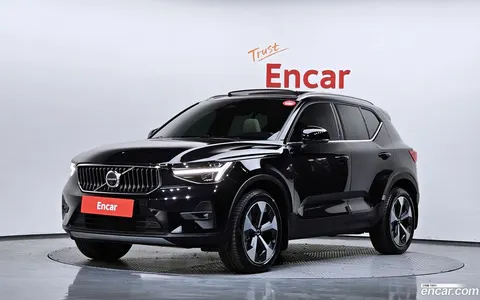 Volvo XC40 2024 купить в Москве