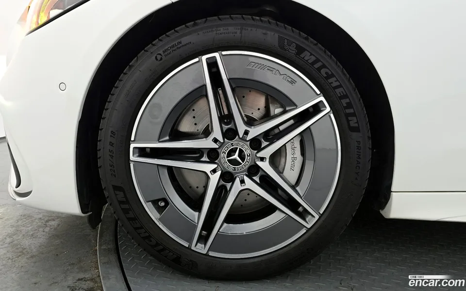 Mercedes-Benz C-Class C200 AMG Line 2024 — миниатюра 5