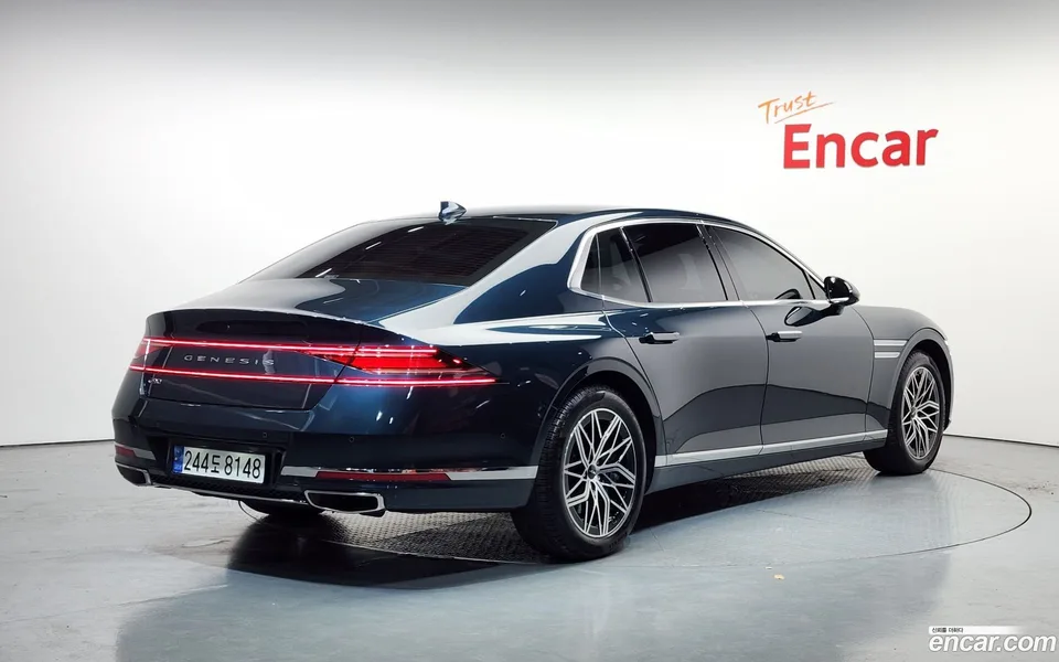 Genesis G90 3.5 2WD 2023 — миниатюра 2