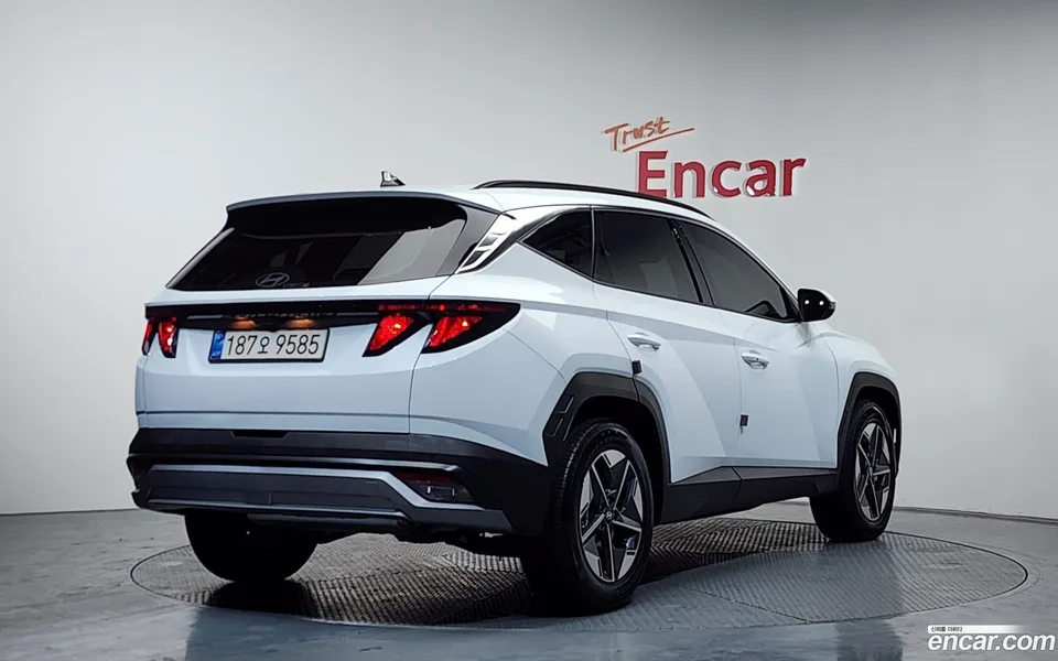 Hyundai Tucson Hybrid NX4 HEV 1.6 2WD 2025 — миниатюра 2
