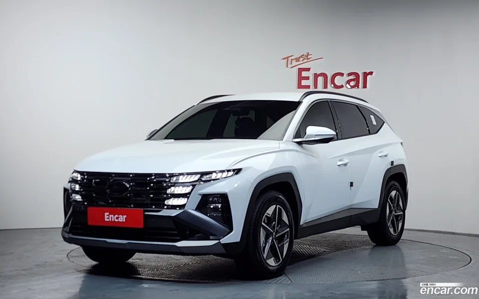 Hyundai Tucson Hybrid NX4 HEV 1.6 2WD 2025 — фото 1, купить с доставкой в Москву