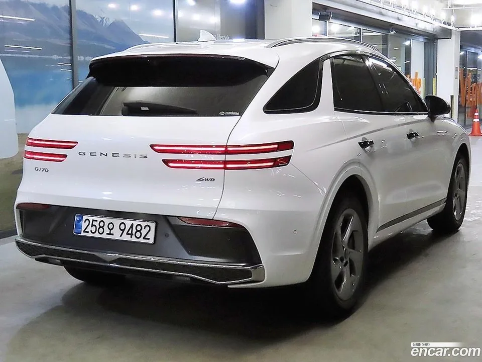 Genesis GV70 2.5T AWD 2025 — миниатюра 2