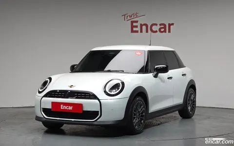 MINI Cooper C 2025 buy in Moscow