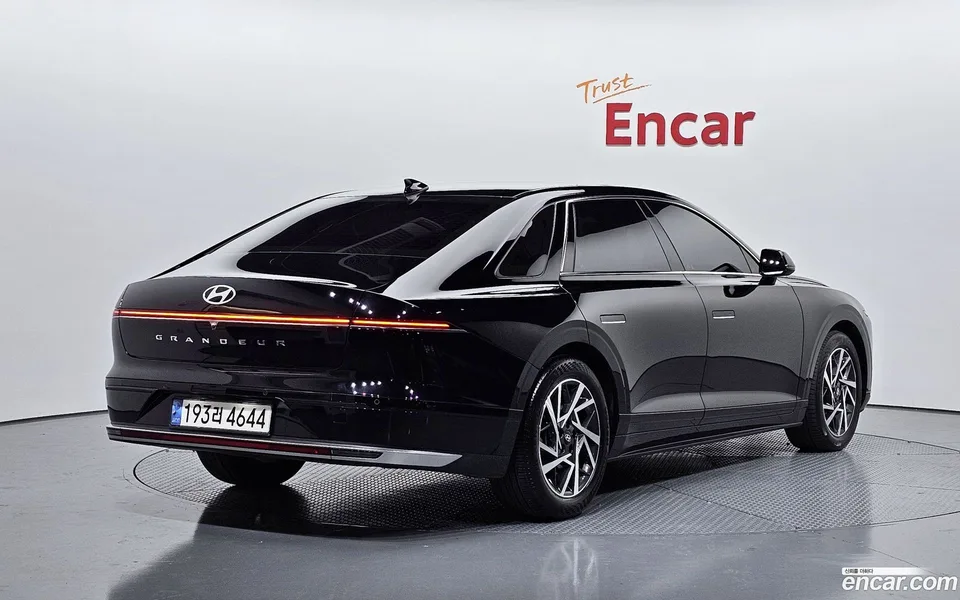 Hyundai Grandeur 3.5 4WD 2023 — миниатюра 2