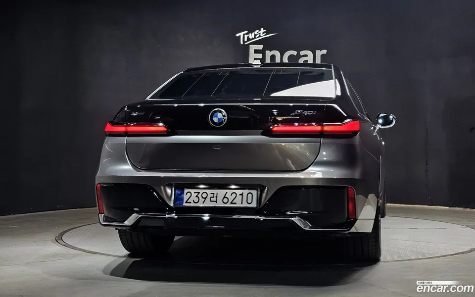 BMW 7 Series 740i xDrive M 2025 — миниатюра 4