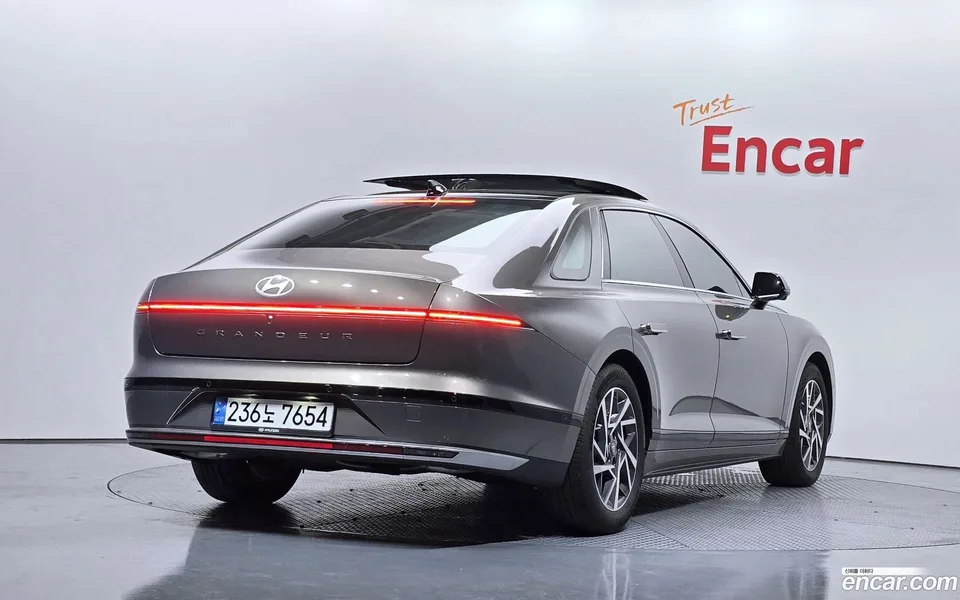 Hyundai Grandeur Hybrid 2024 — миниатюра 2