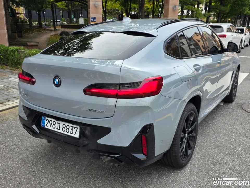 BMW X4 xDrive20i M 2025 — миниатюра 2