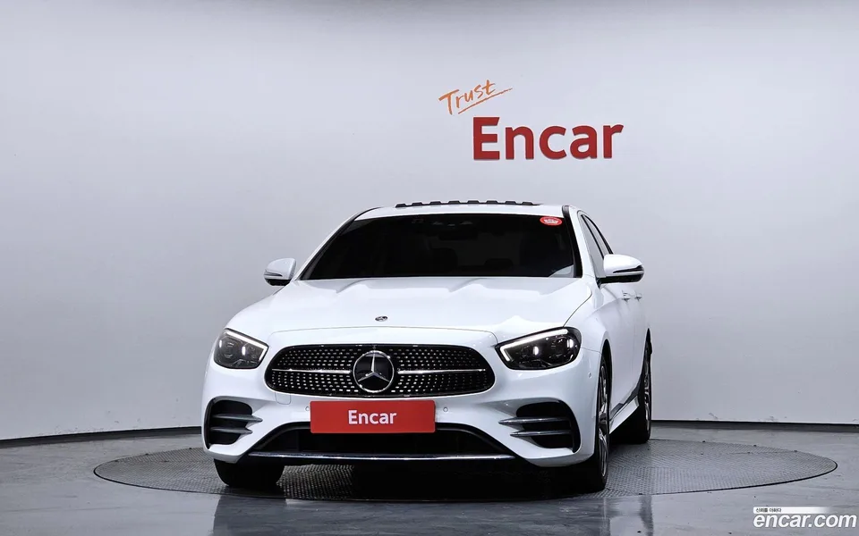 Mercedes-Benz E-Class E220d 4MATIC AMG Line 2023 — миниатюра 3