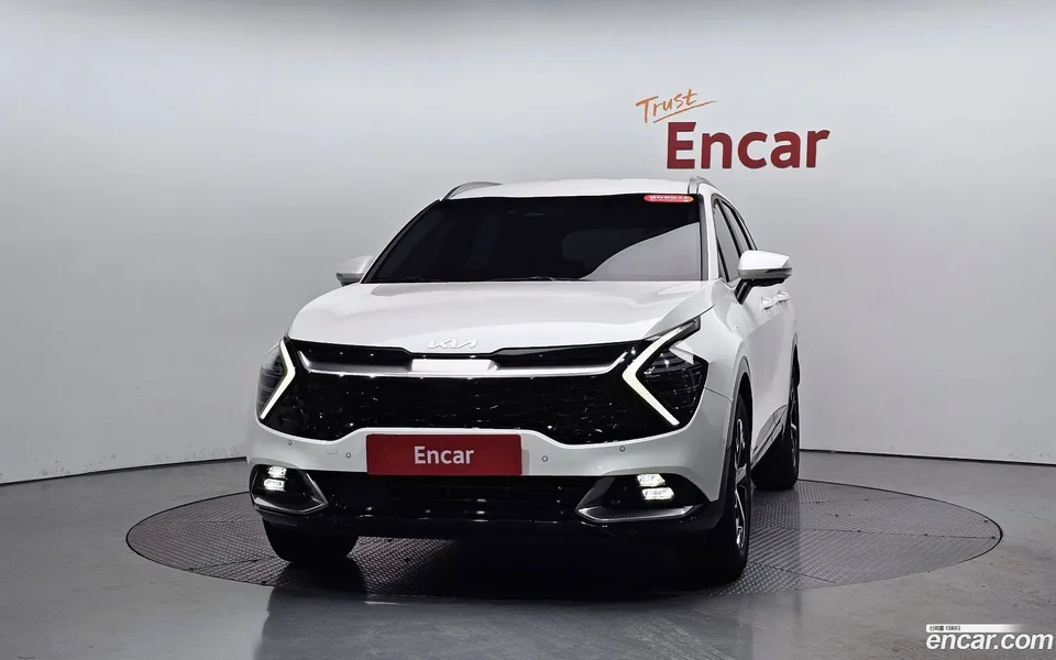 Kia Sportage Hybrid 2WD 2023 — миниатюра 3