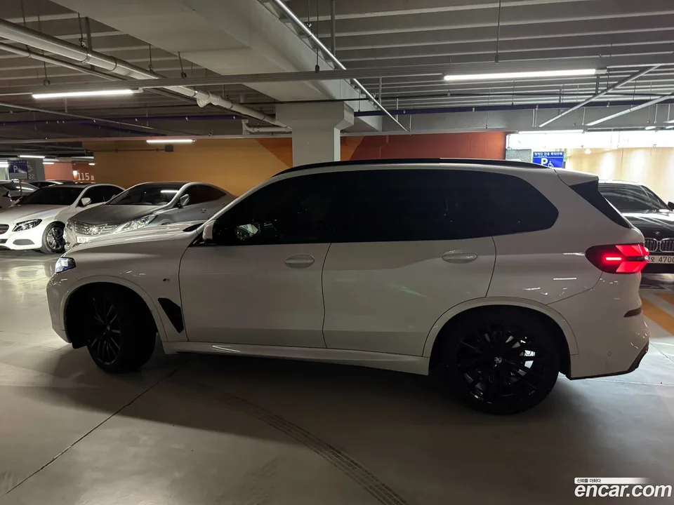 BMW X5 xDrive 40d M 2026 — миниатюра 2