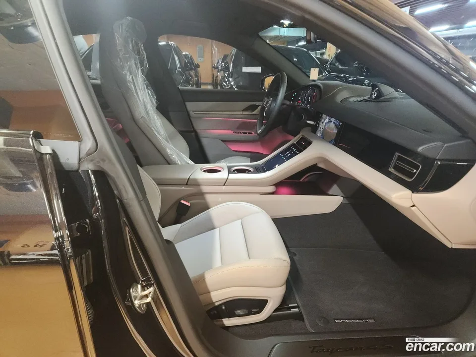 Porsche Taycan 4S 2025 — миниатюра 5