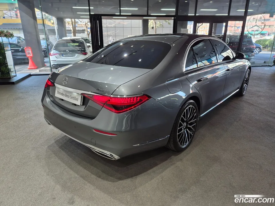 Mercedes-Benz S-Class S580L 4MATIC 2025 — миниатюра 2
