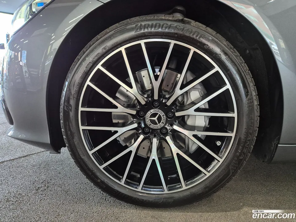 Mercedes-Benz S-Class S580L 4MATIC 2025 — миниатюра 5