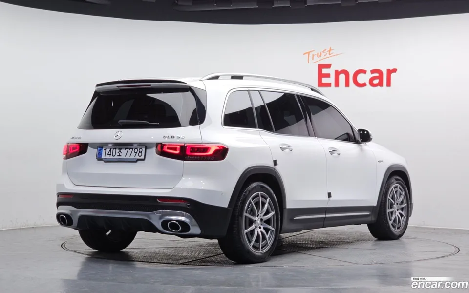 Mercedes-Benz GLB-Class AMG GLB35 4MATIC 2022 — миниатюра 2