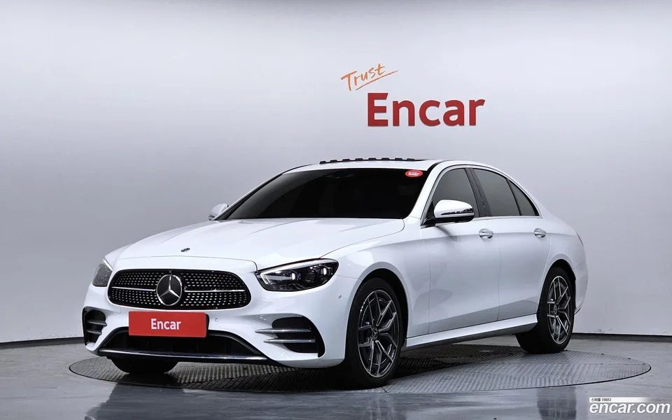 Mercedes-Benz E-Class E220d 4MATIC AMG Line 2023 — фото 1, купить с доставкой в Москву