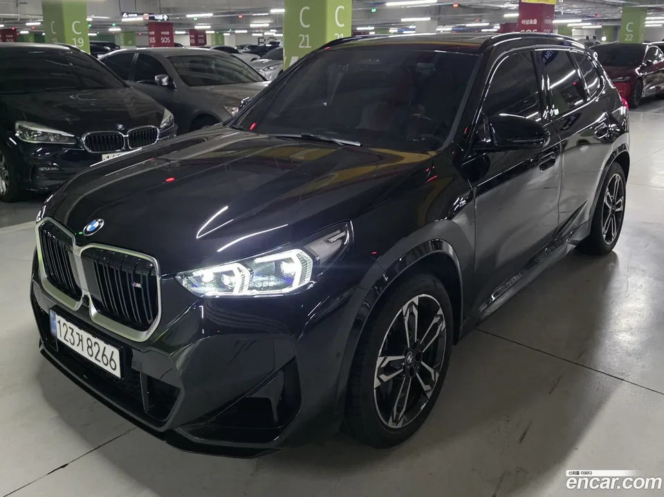 BMW X1 M35i xDrive 2024 — миниатюра 3