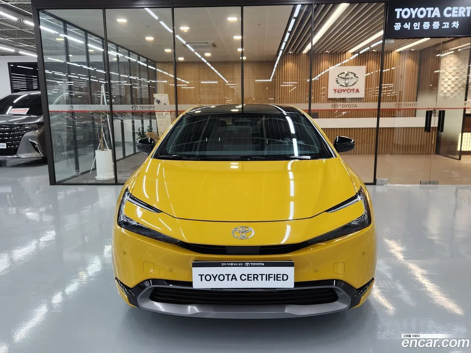 Toyota Prius 2.0 XLE AWD 2025 — миниатюра 3