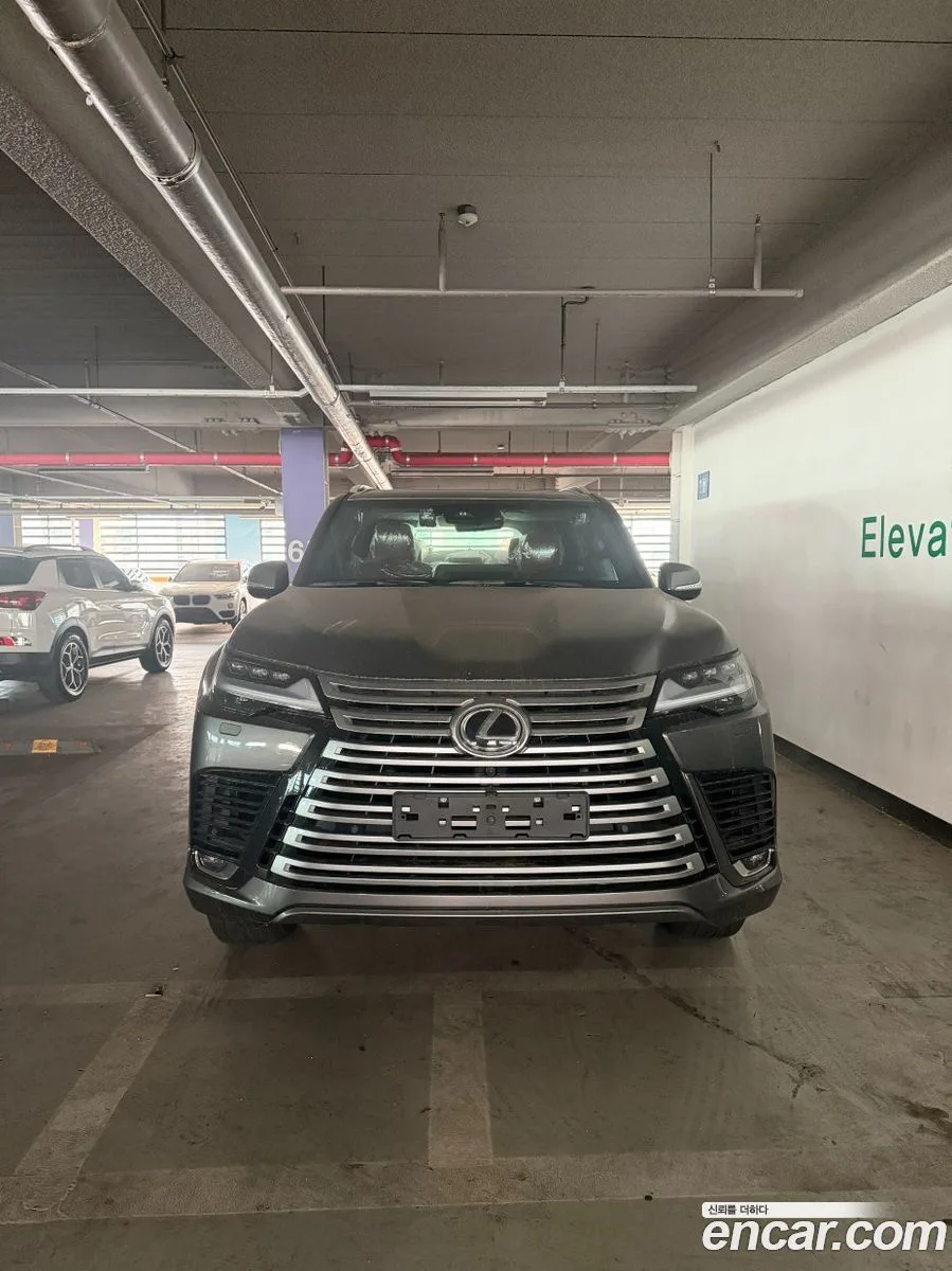 Lexus LX 700h 2025 — миниатюра 3