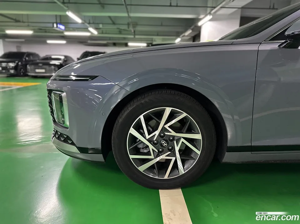 Hyundai Grandeur 2.5 2WD 2024 — миниатюра 2