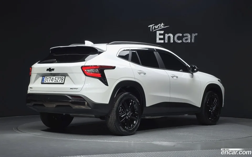 Chevrolet Trax Crossover 1.2 ACTIV 2023 — миниатюра 2