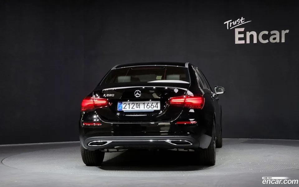Mercedes-Benz A-Class A220 2025 — миниатюра 4