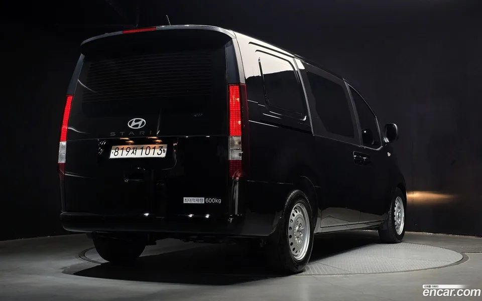 Hyundai Staria 5 2025 — миниатюра 2