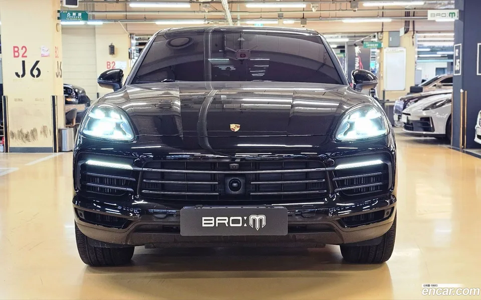 Porsche Cayenne 3.0 E- 2022 — миниатюра 2