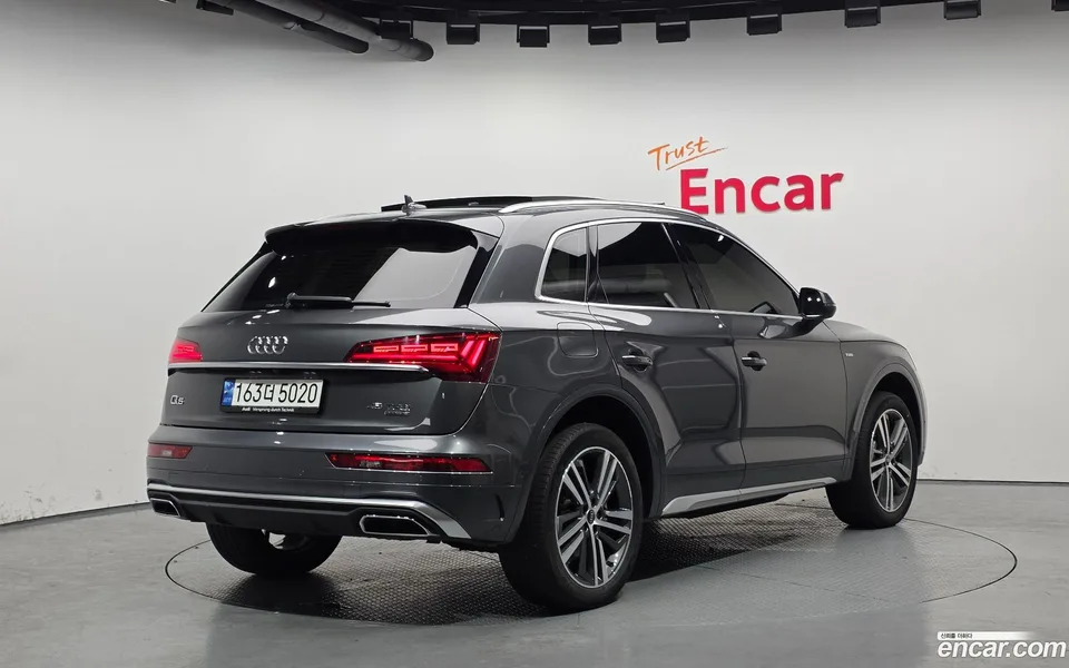 Audi Q5 45 TFSI 2023 — миниатюра 2