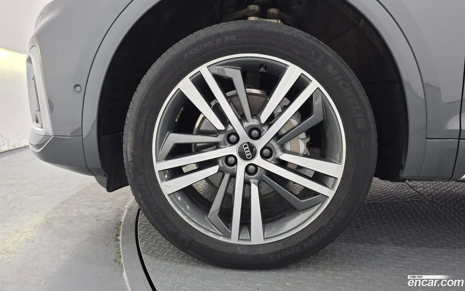 Audi Q5 45 TFSI 2023 — миниатюра 5