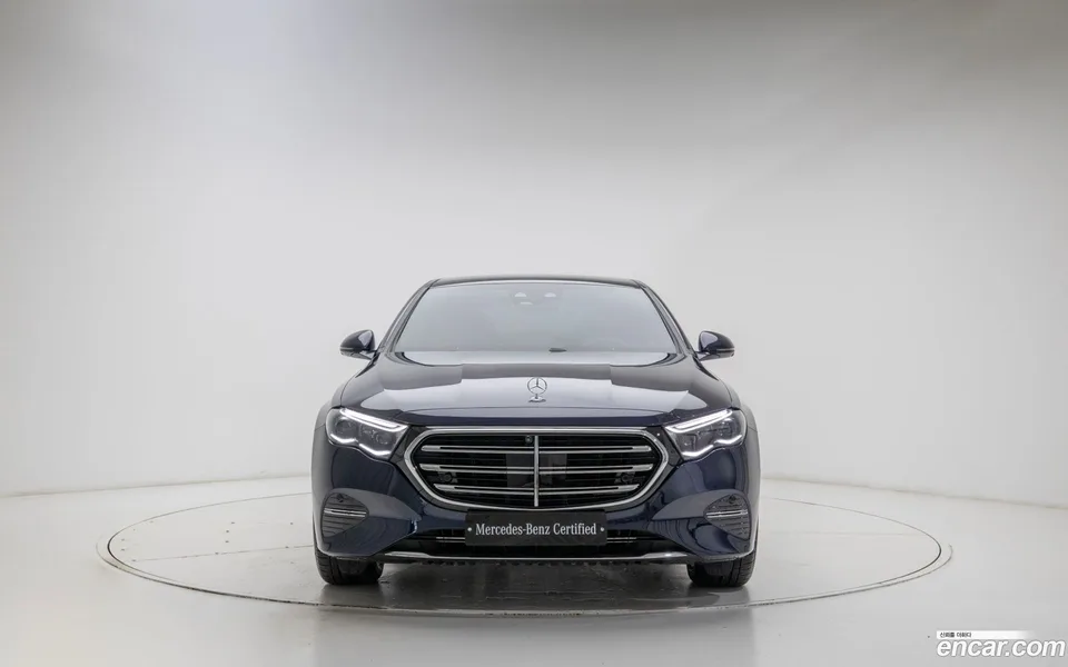 Mercedes-Benz E-Class E350e 4MATIC 2025 — миниатюра 3