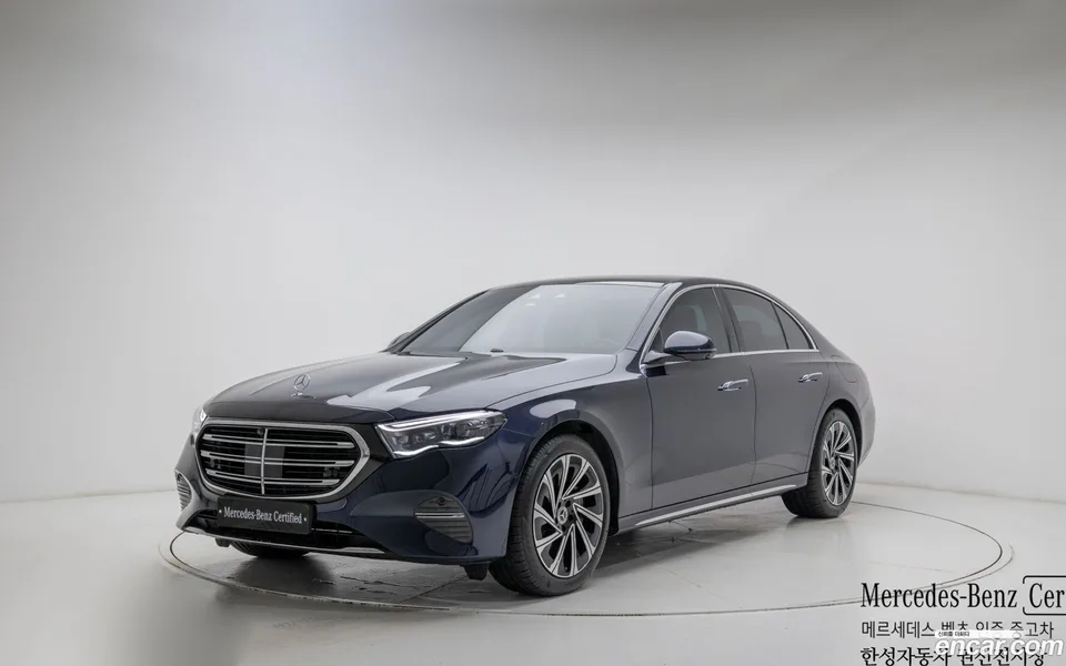 Mercedes-Benz E-Class E350e 4MATIC 2025 — фото 1, купить с доставкой в Москву