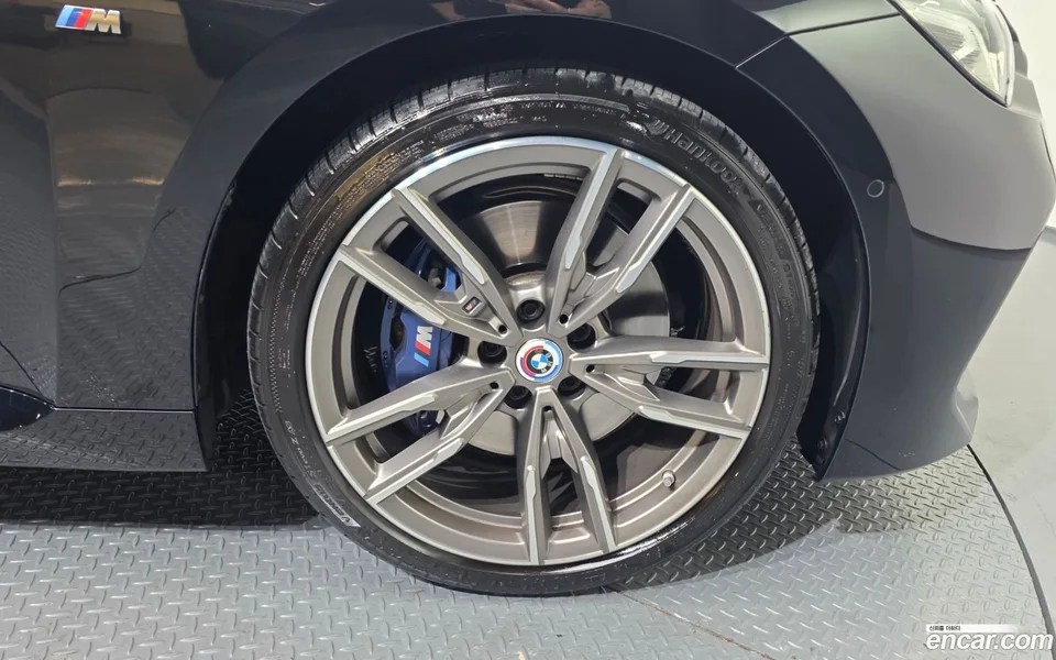 BMW 2 Series M240i xDrive 2023 — миниатюра 5