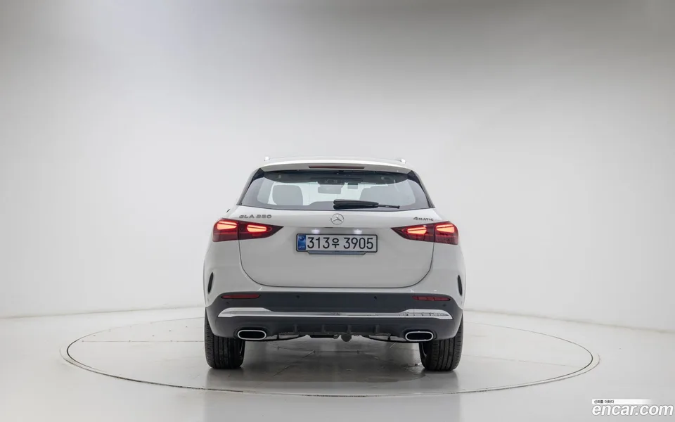 Mercedes-Benz GLA-Class GLA250 4MATIC 2025 — миниатюра 4