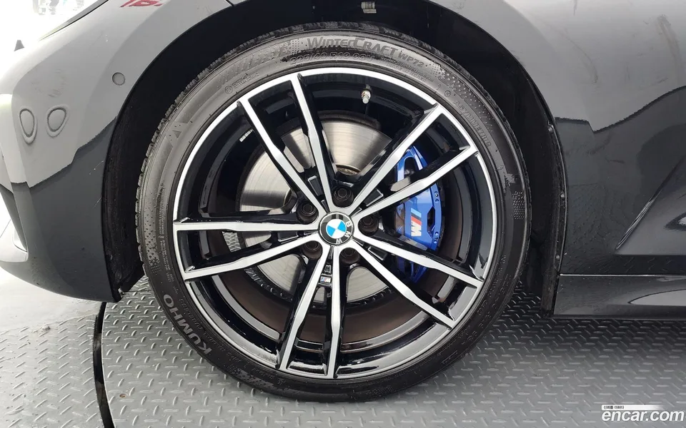 BMW 3 Series 320i M 2022 — миниатюра 5