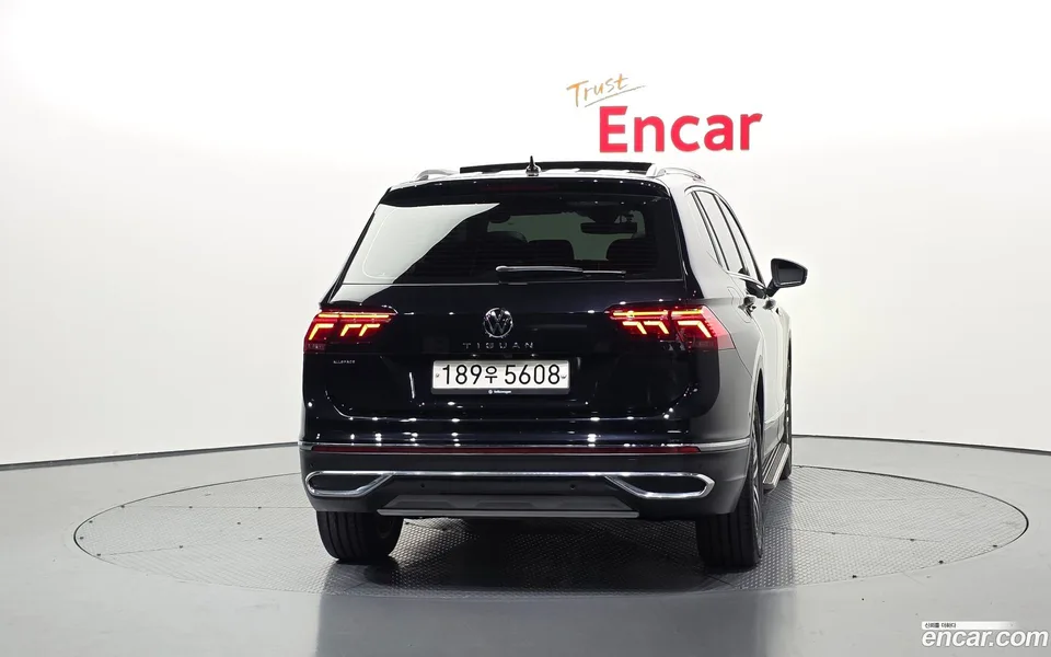 Volkswagen Tiguan Allspace 2.0 TSI 2022 — миниатюра 4