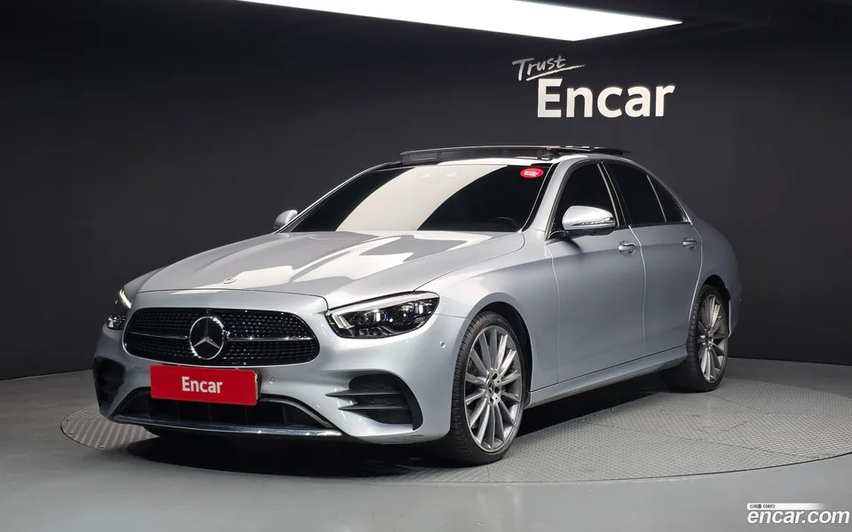 Mercedes-Benz E-Class E350 4MATIC AMG Line 2022 — фото 1, купить с доставкой в Москву