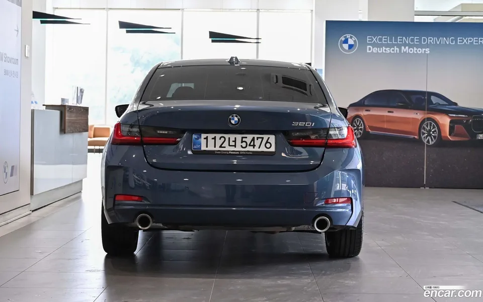 BMW 3 Series 320i 2025 — миниатюра 4