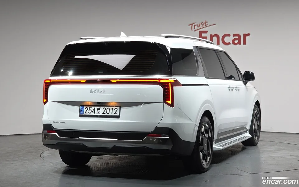 Kia Carnival 9 2025 — миниатюра 2