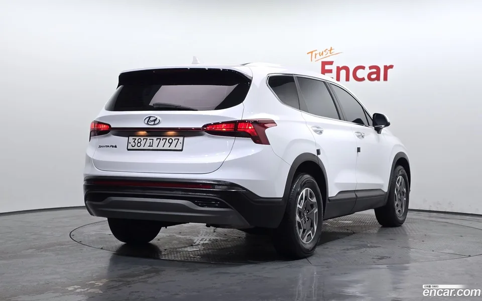 Hyundai Santa Fe HEV 1.6 2WD 2022 — миниатюра 2