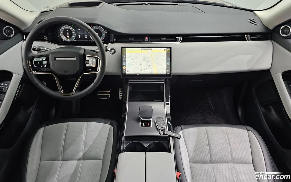 Land Rover Range Rover Evoque P250 SE 2025 — миниатюра 4