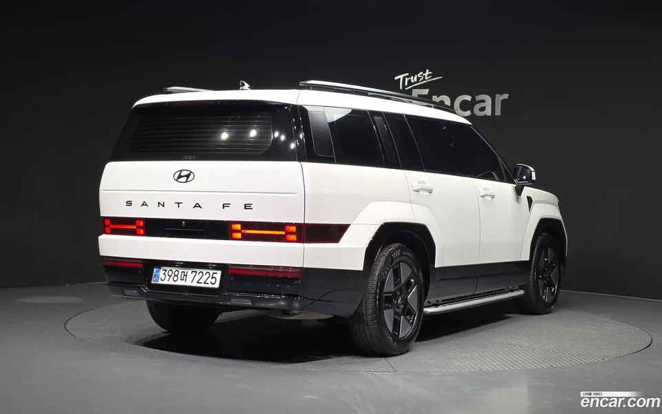 Hyundai Santa Fe HEV 1.6 2WD 2024 — миниатюра 2