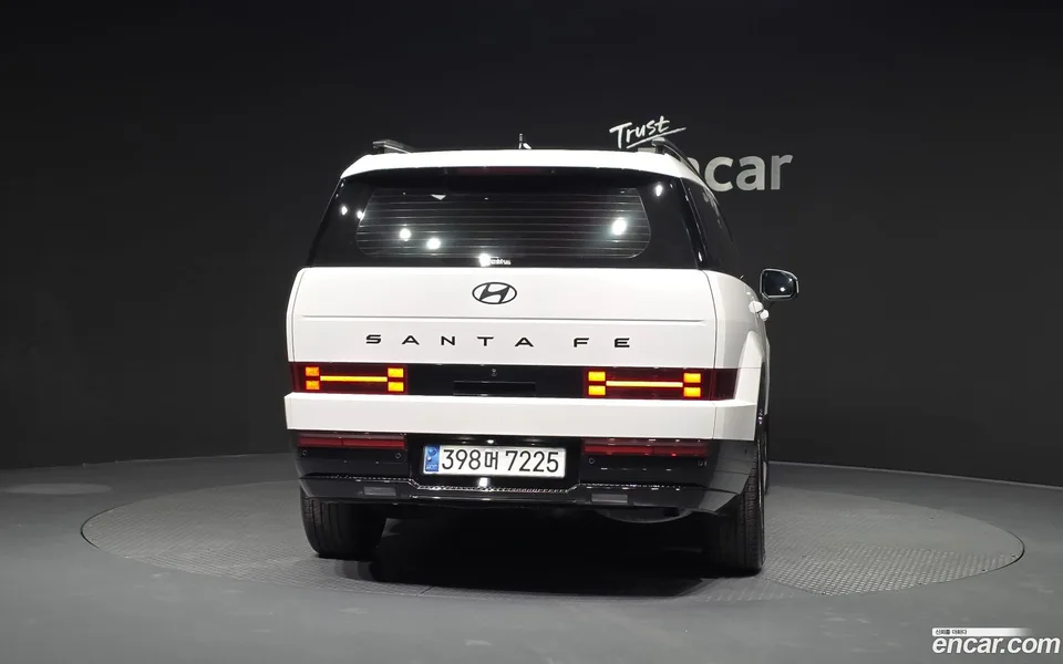 Hyundai Santa Fe HEV 1.6 2WD 2024 — миниатюра 4
