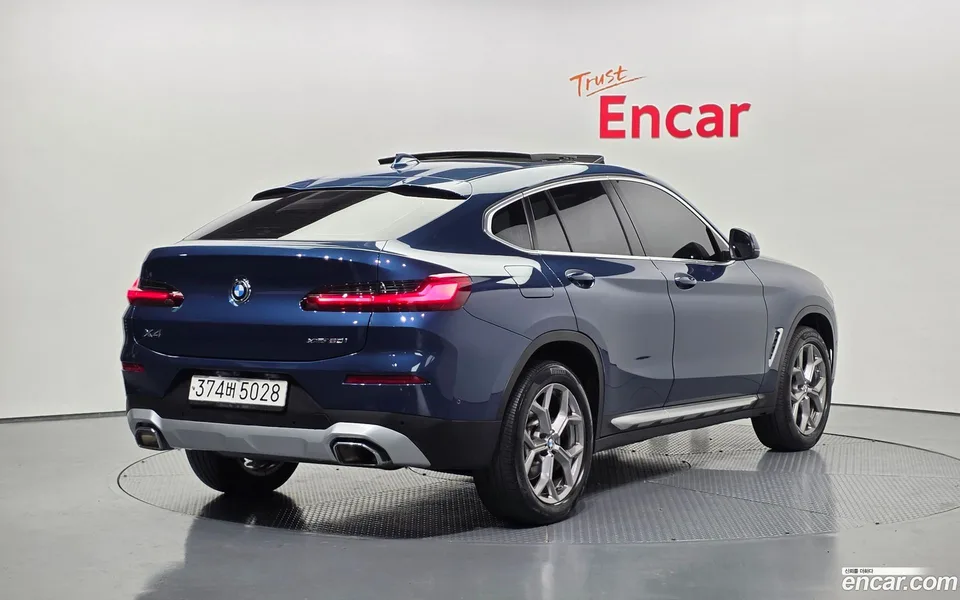 BMW X4 xDrive20i xLine 2022 — миниатюра 2