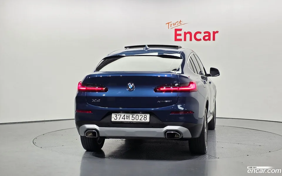 BMW X4 xDrive20i xLine 2022 — миниатюра 4
