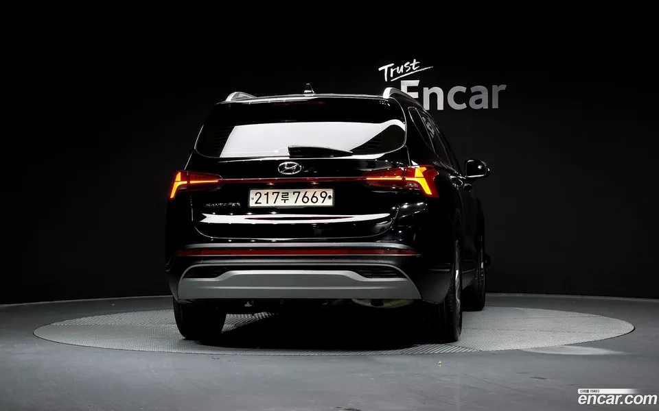 Hyundai SantaFe 2.5T 2WD 2023 — миниатюра 4