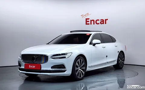 Volvo S90 2022 купить в Москве