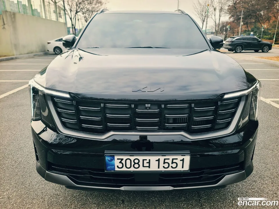 Kia Sorento 2.5T 4WD 2024 — фото 1, купить с доставкой в Москву