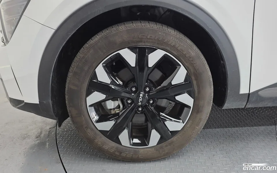 Kia Sportage 1.6 2WD 2023 — миниатюра 5