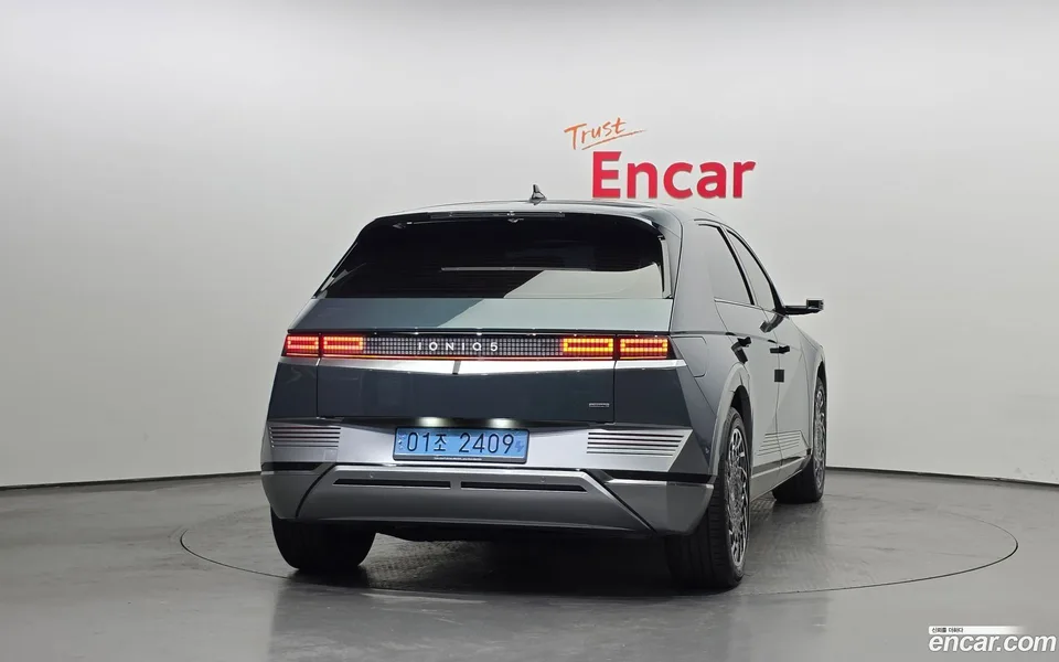Hyundai Ioniq 5 AWD 2022 — миниатюра 4